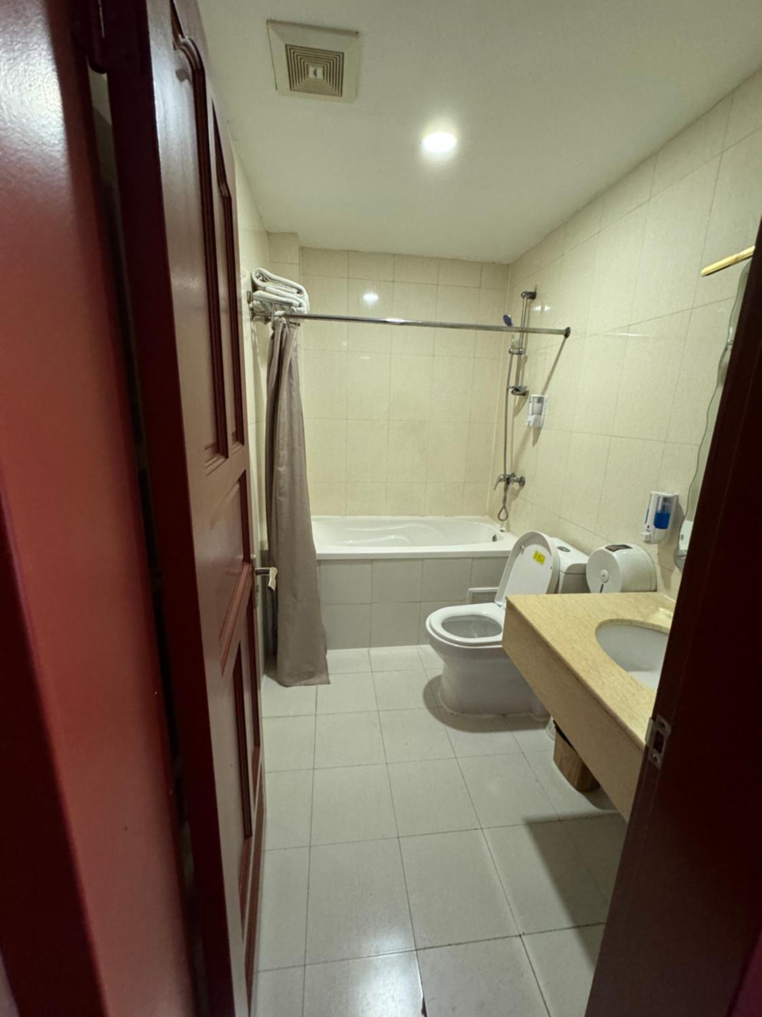 Zolotoi Drakon Hotel 알마티 외부 사진
