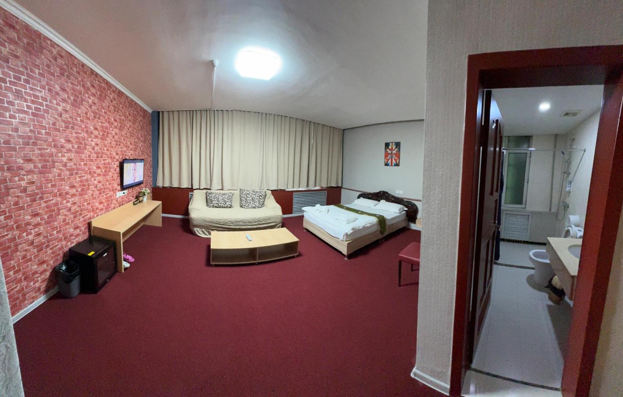 Zolotoi Drakon Hotel 알마티 외부 사진