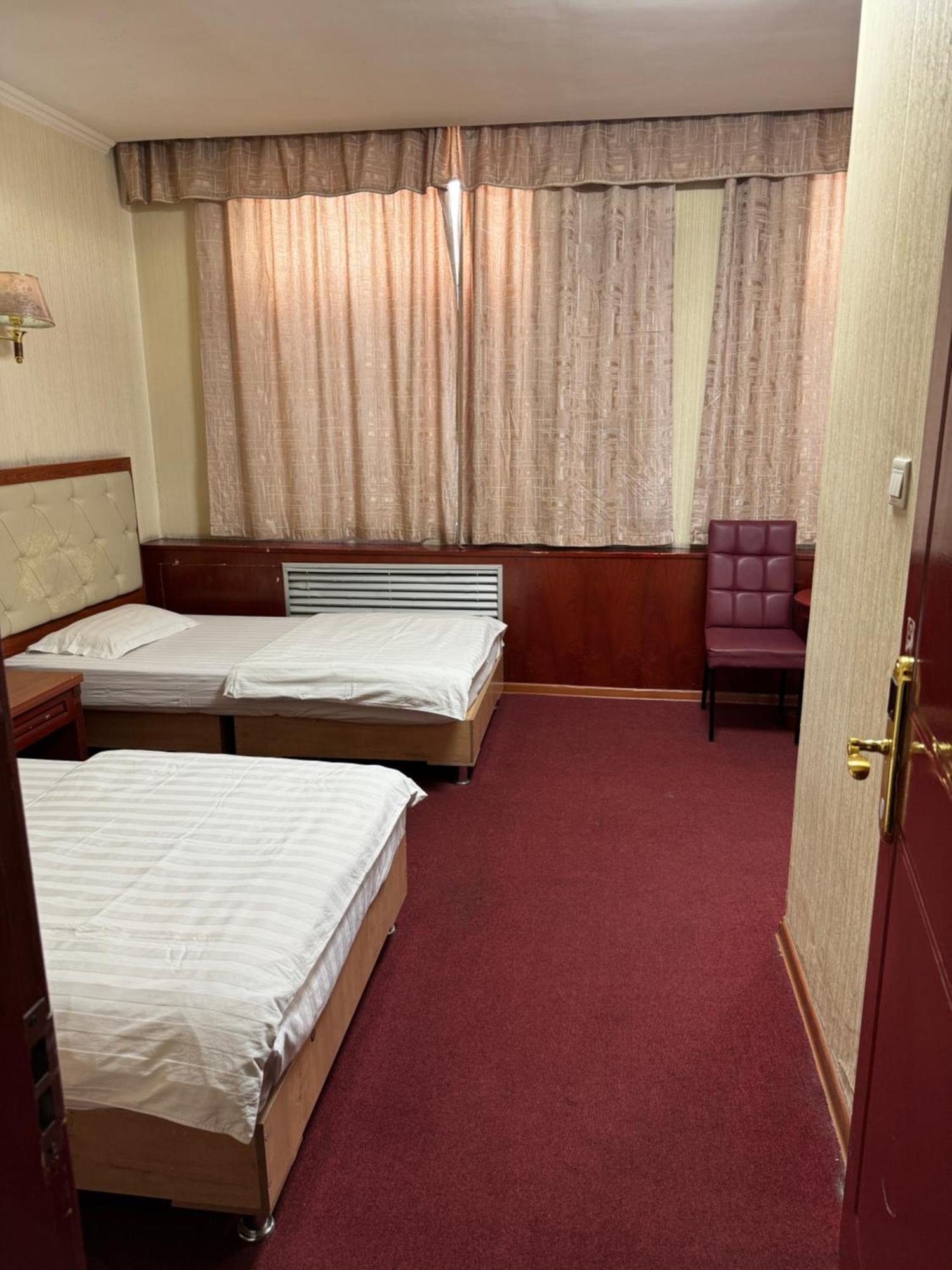 Zolotoi Drakon Hotel 알마티 외부 사진