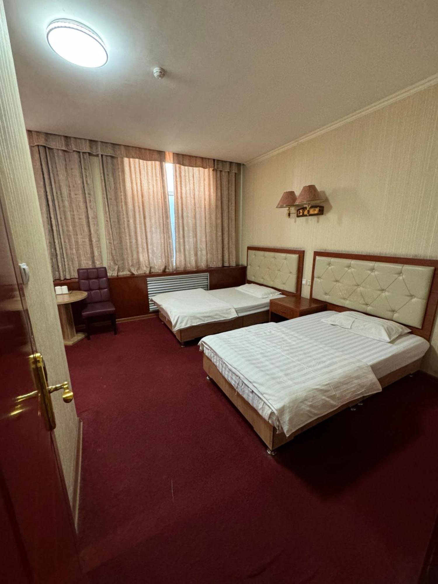 Zolotoi Drakon Hotel 알마티 외부 사진