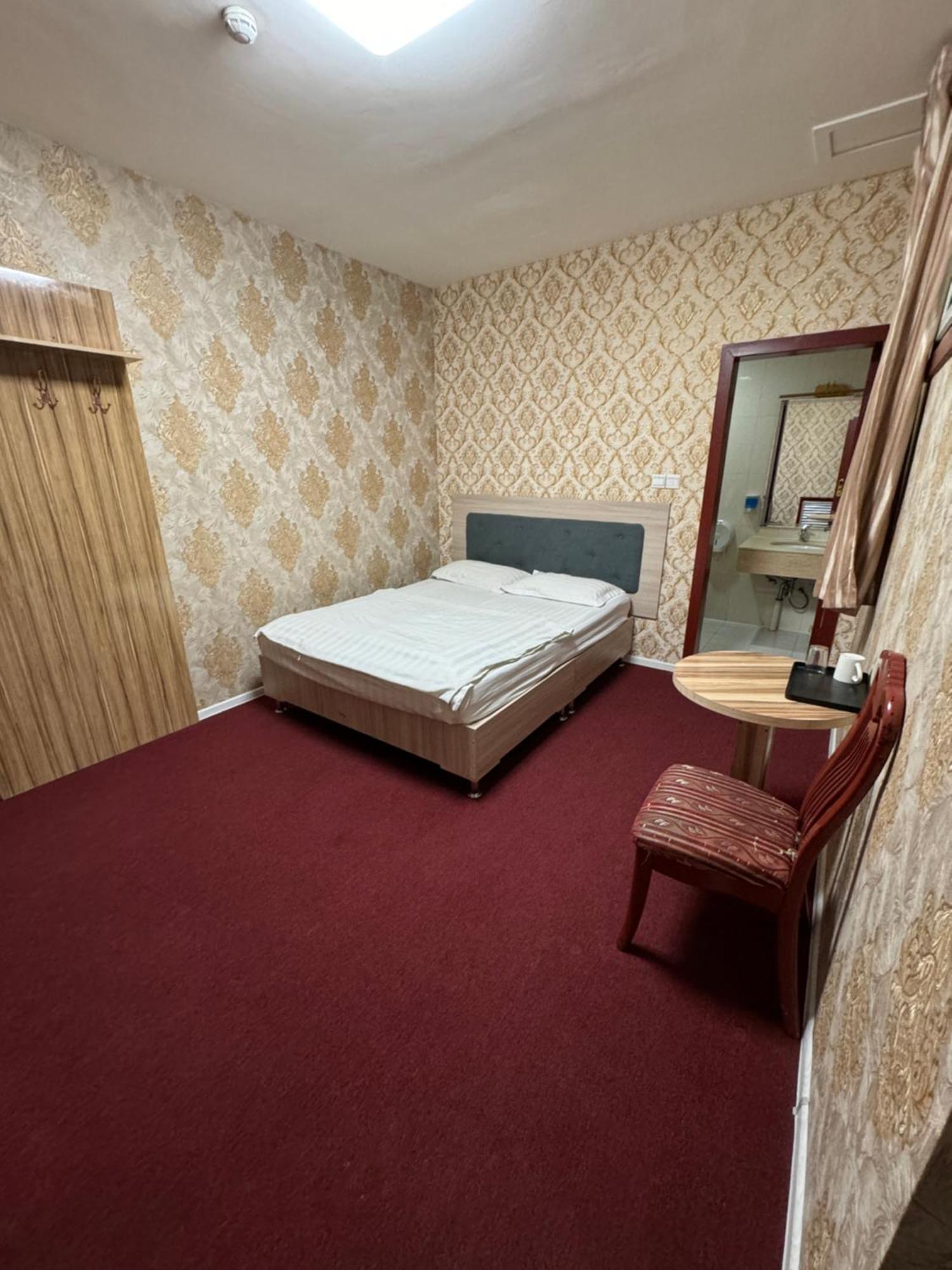 Zolotoi Drakon Hotel 알마티 외부 사진