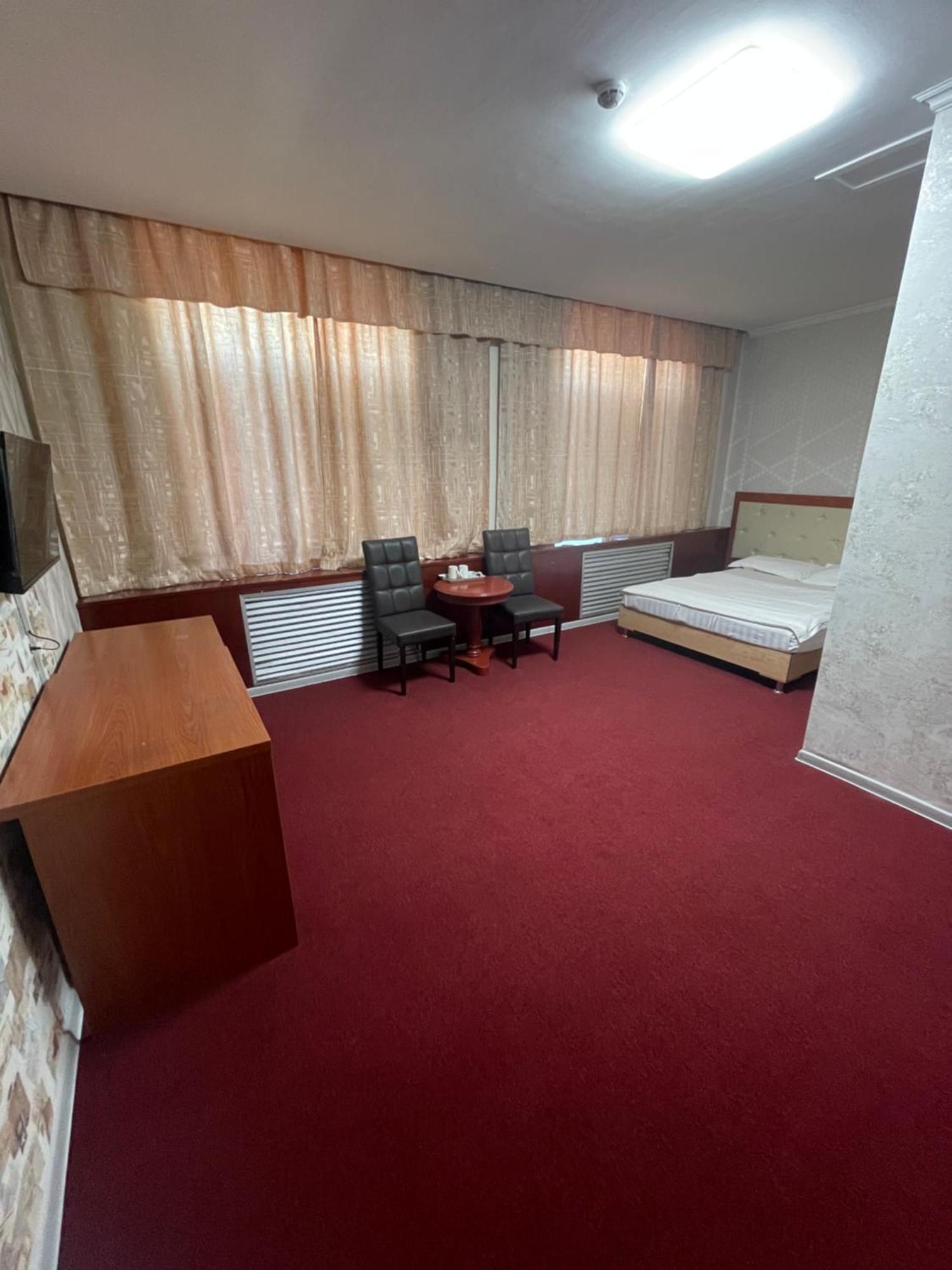 Zolotoi Drakon Hotel 알마티 외부 사진