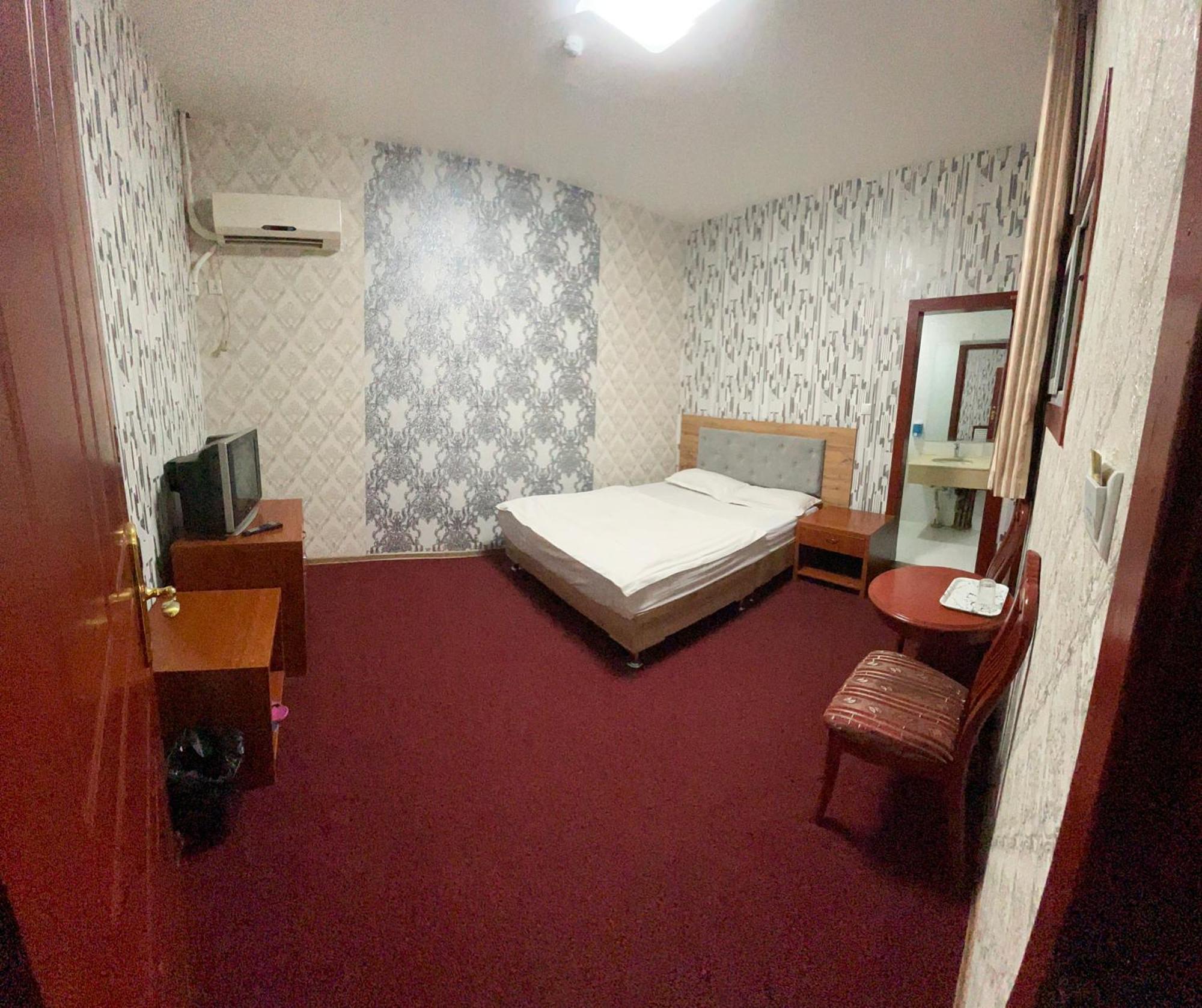 Zolotoi Drakon Hotel 알마티 외부 사진