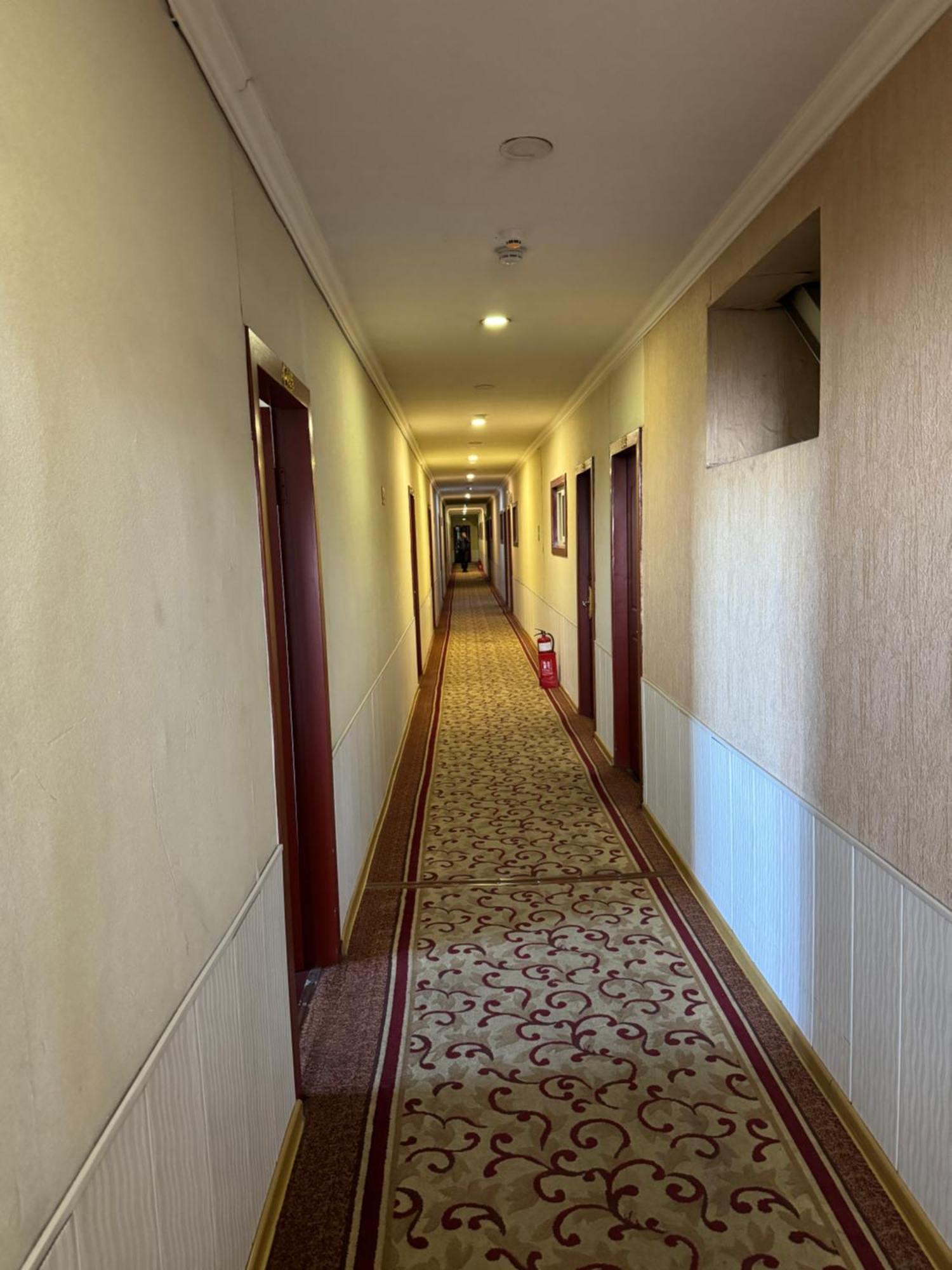 Zolotoi Drakon Hotel 알마티 외부 사진