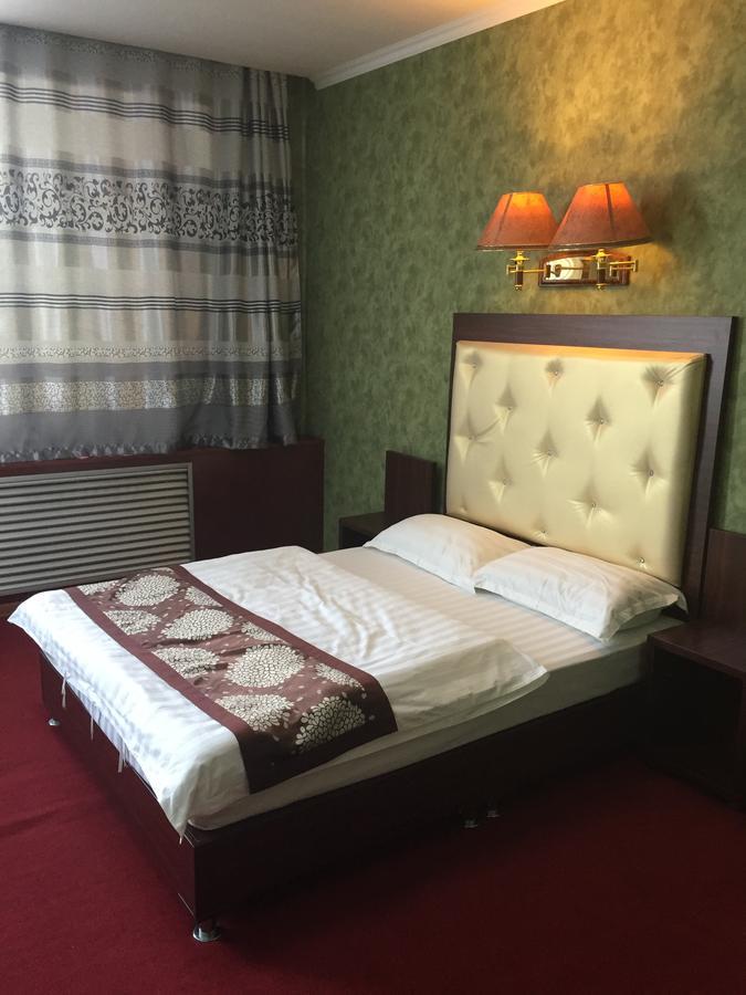 Zolotoi Drakon Hotel 알마티 외부 사진