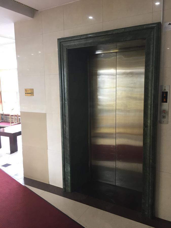 Zolotoi Drakon Hotel 알마티 외부 사진